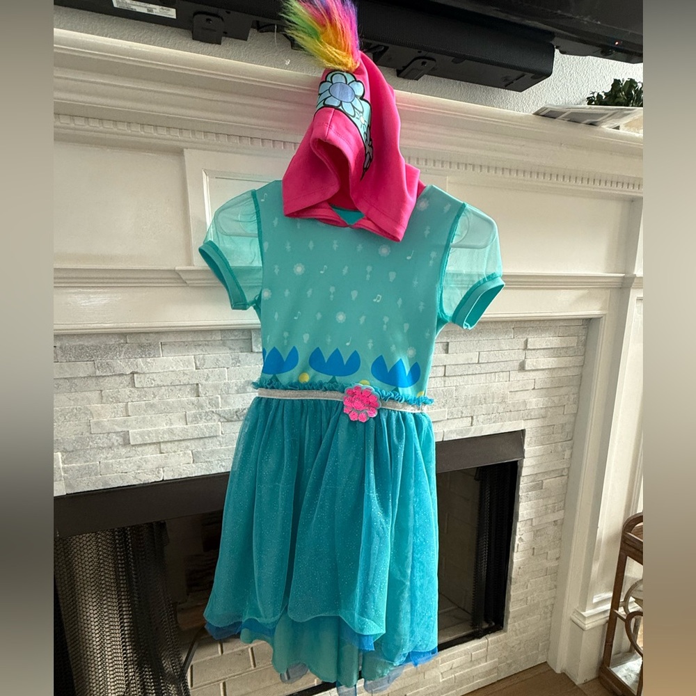 Dreamworks Trolls Teal & Pink Kids Girl’s 7/8 Costume Dress. Poppy. Fun!